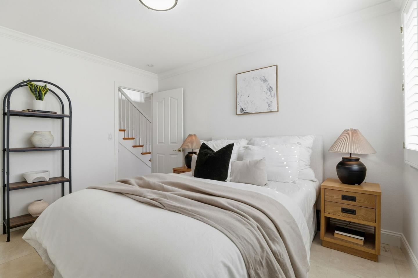 Detail Gallery Image 15 of 38 For 2809 Toyon Dr, Santa Clara,  CA 95051 - 5 Beds | 2/1 Baths