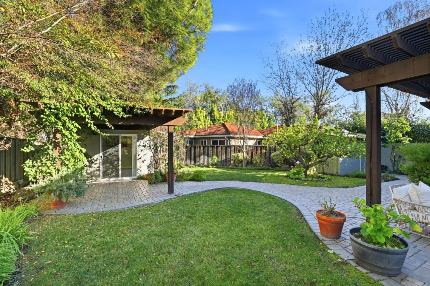 Detail Gallery Image 36 of 38 For 2809 Toyon Dr, Santa Clara,  CA 95051 - 5 Beds | 2/1 Baths