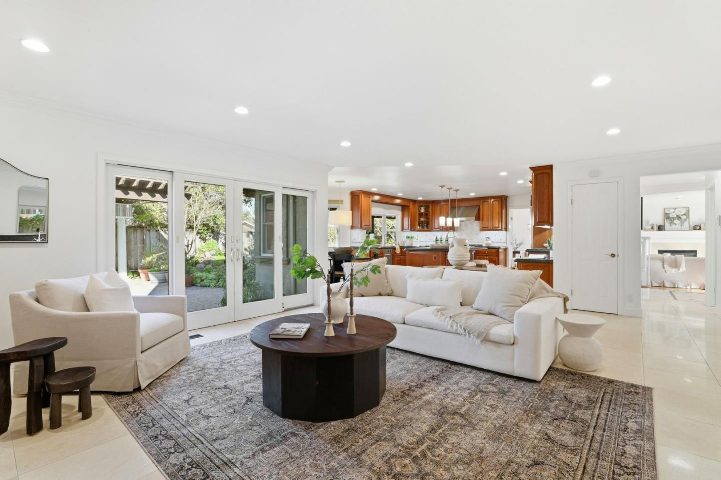 Detail Gallery Image 7 of 38 For 2809 Toyon Dr, Santa Clara,  CA 95051 - 5 Beds | 2/1 Baths