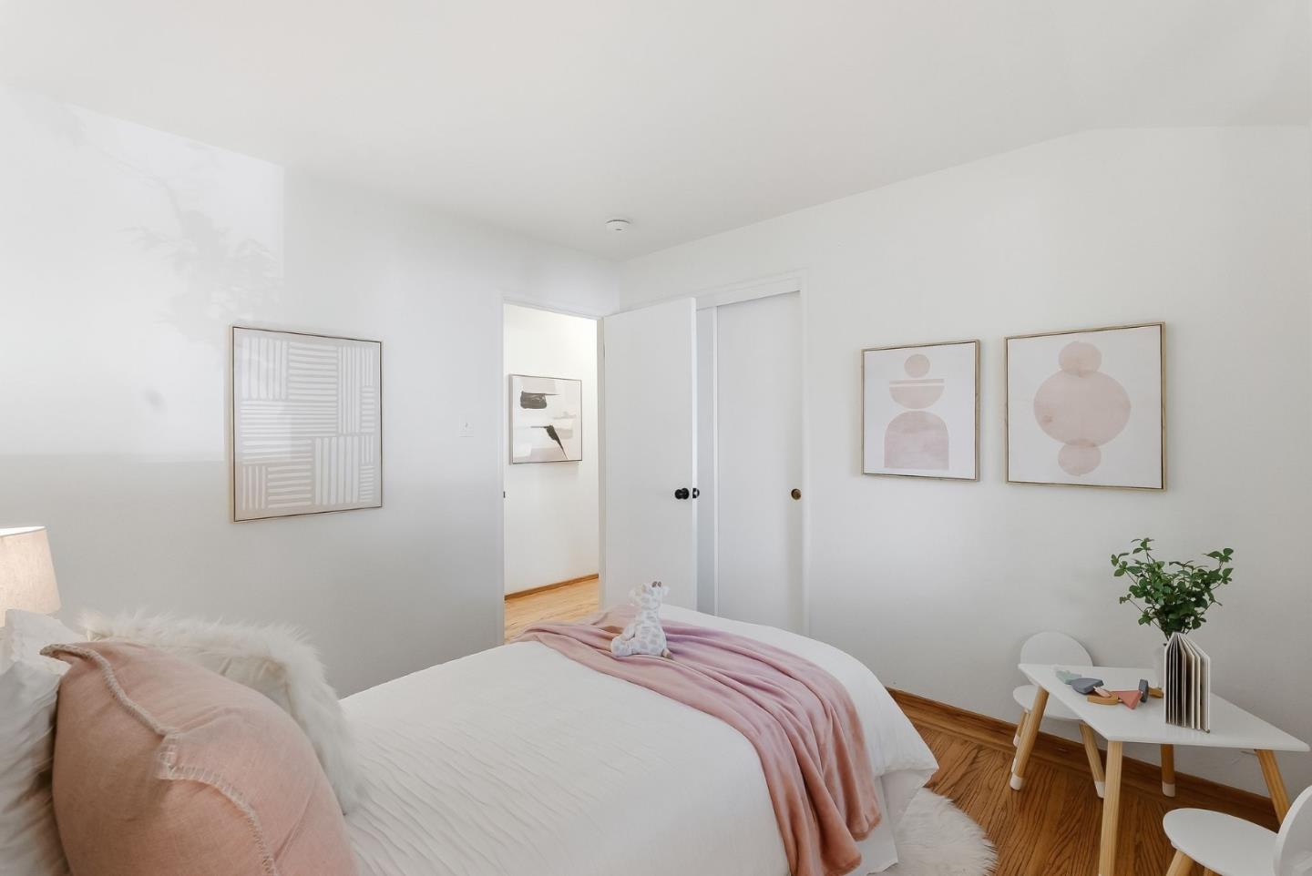 Detail Gallery Image 20 of 26 For 2157 Harkins Ave, Menlo Park,  CA 94025 - 3 Beds | 2 Baths