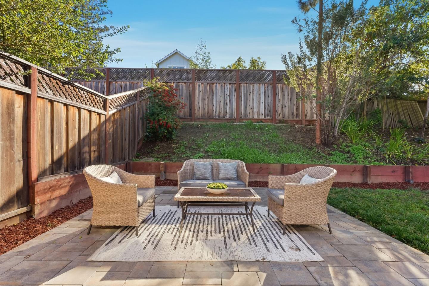 Detail Gallery Image 22 of 26 For 2157 Harkins Ave, Menlo Park,  CA 94025 - 3 Beds | 2 Baths