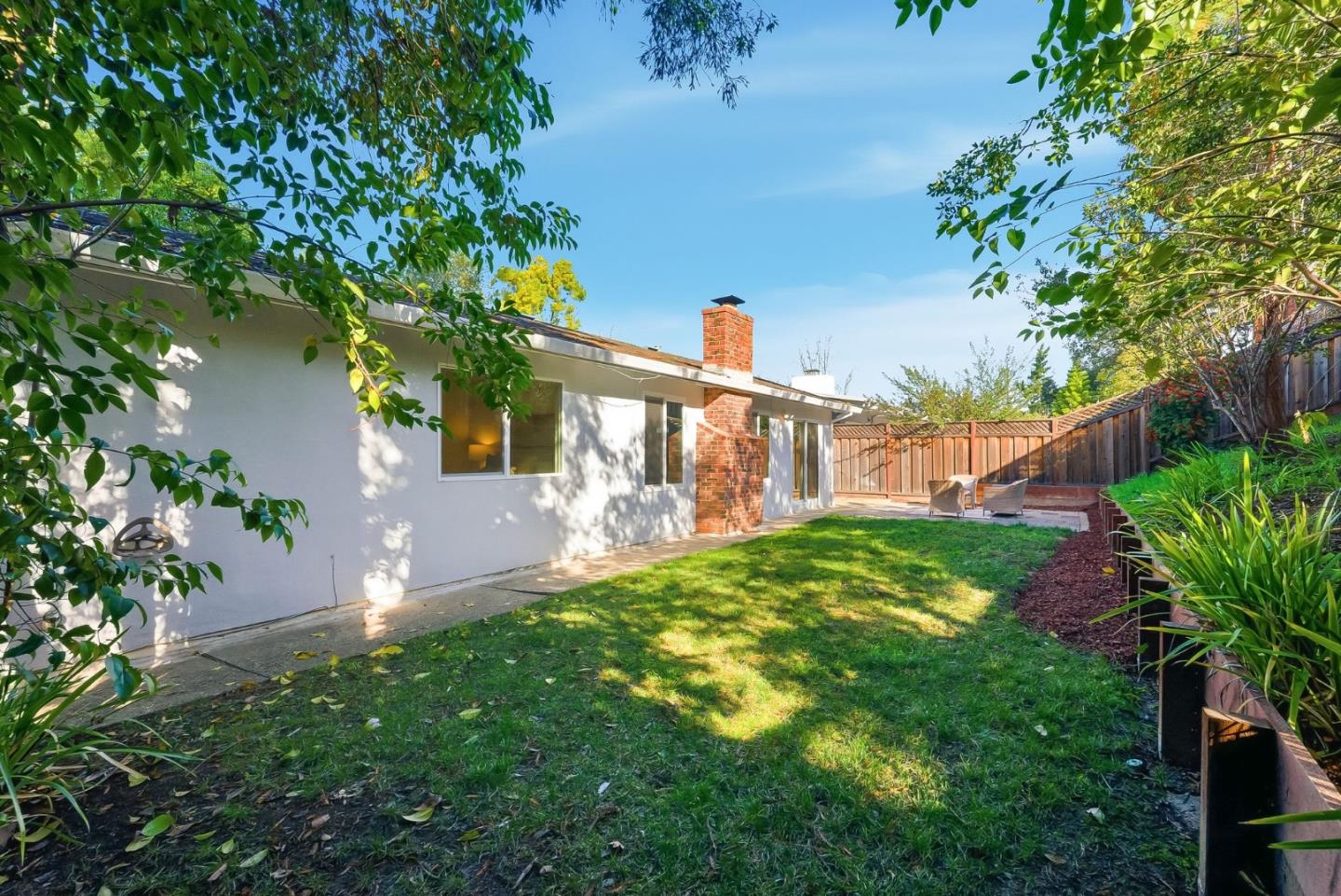 Detail Gallery Image 23 of 26 For 2157 Harkins Ave, Menlo Park,  CA 94025 - 3 Beds | 2 Baths