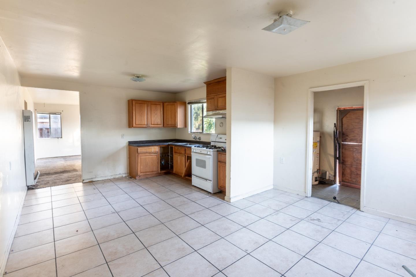 Detail Gallery Image 11 of 23 For 3059 Agate Dr, Santa Clara,  CA 95051 - 3 Beds | 1 Baths