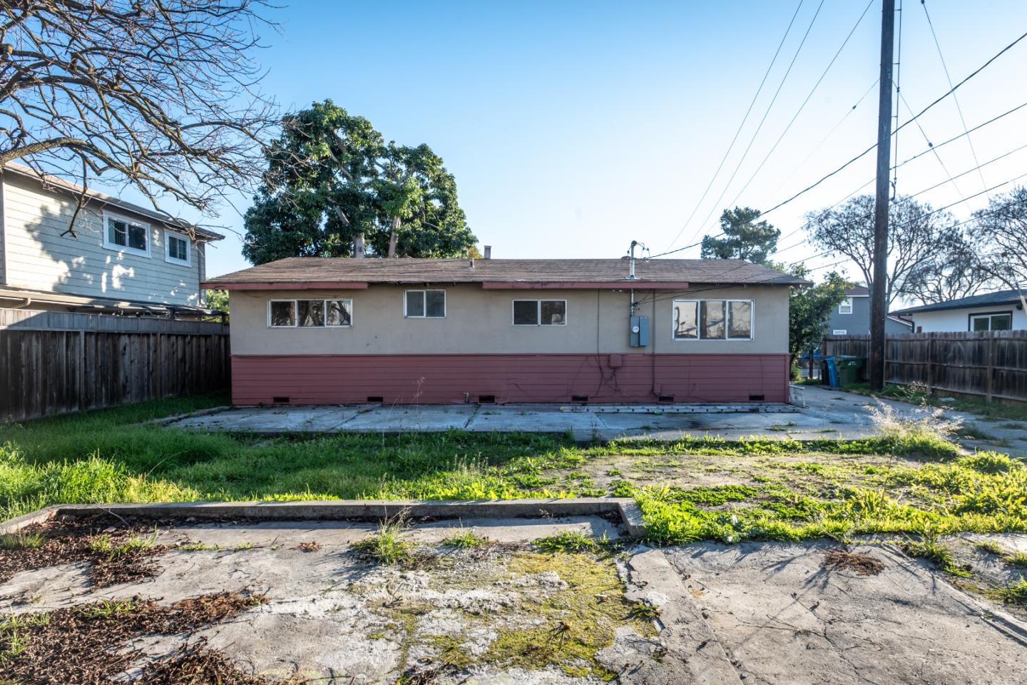 Detail Gallery Image 5 of 23 For 3059 Agate Dr, Santa Clara,  CA 95051 - 3 Beds | 1 Baths