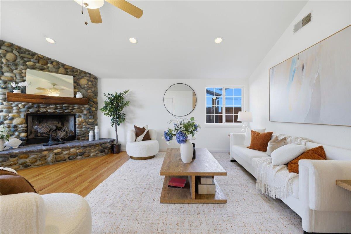 Detail Gallery Image 7 of 64 For 5130 Noella Way, San Jose,  CA 95124 - 4 Beds | 2 Baths