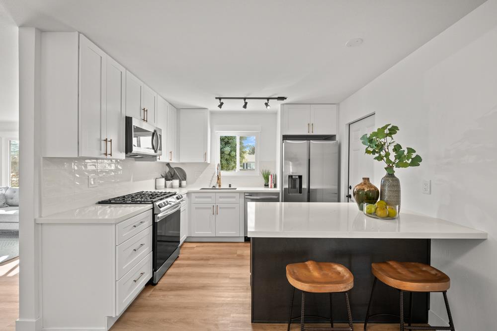 Detail Gallery Image 5 of 25 For 4965 Kingston Way, San Jose,  CA 95130 - 3 Beds | 2 Baths