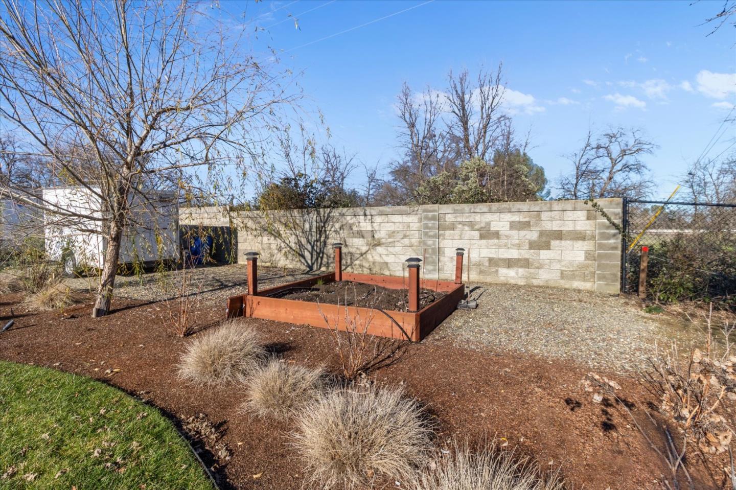 Detail Gallery Image 34 of 47 For 22215 Grand Estates Dr, Palo Cedro,  CA 96073 - 3 Beds | 3 Baths