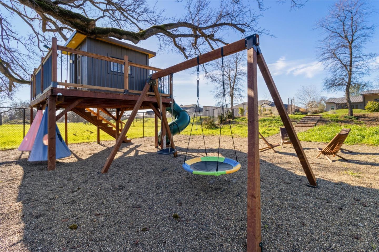 Detail Gallery Image 37 of 47 For 22215 Grand Estates Dr, Palo Cedro,  CA 96073 - 3 Beds | 3 Baths