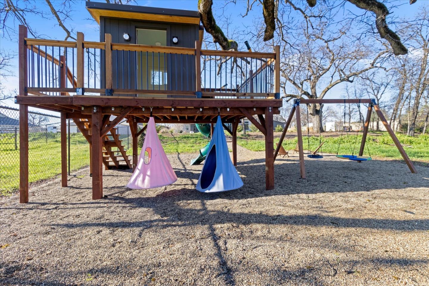 Detail Gallery Image 38 of 47 For 22215 Grand Estates Dr, Palo Cedro,  CA 96073 - 3 Beds | 3 Baths