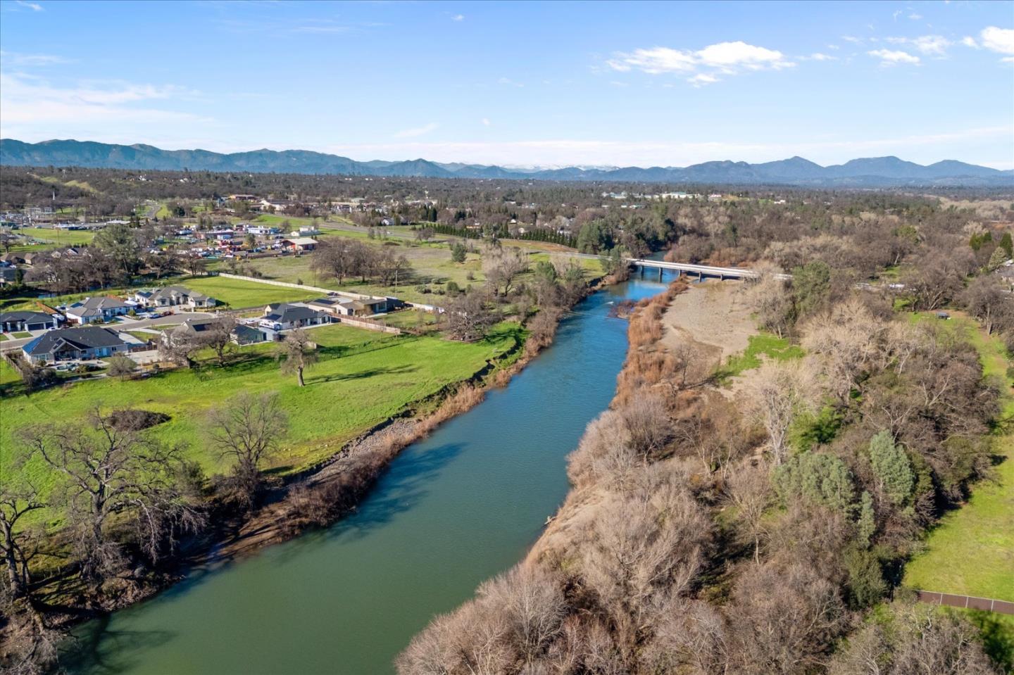 Detail Gallery Image 5 of 47 For 22215 Grand Estates Dr, Palo Cedro,  CA 96073 - 3 Beds | 3 Baths