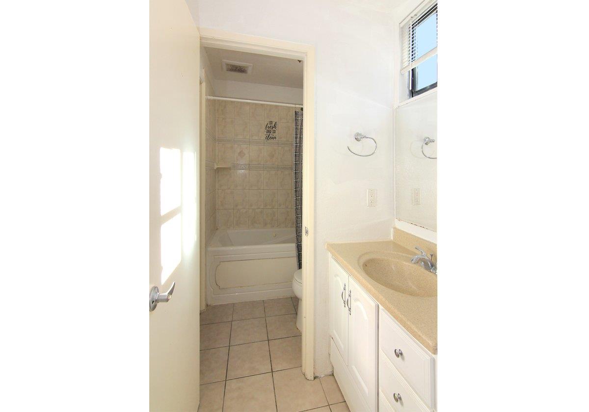 Detail Gallery Image 22 of 26 For 8105 Kern Ave #34,  Gilroy,  CA 95020 - 3 Beds | 1/1 Baths