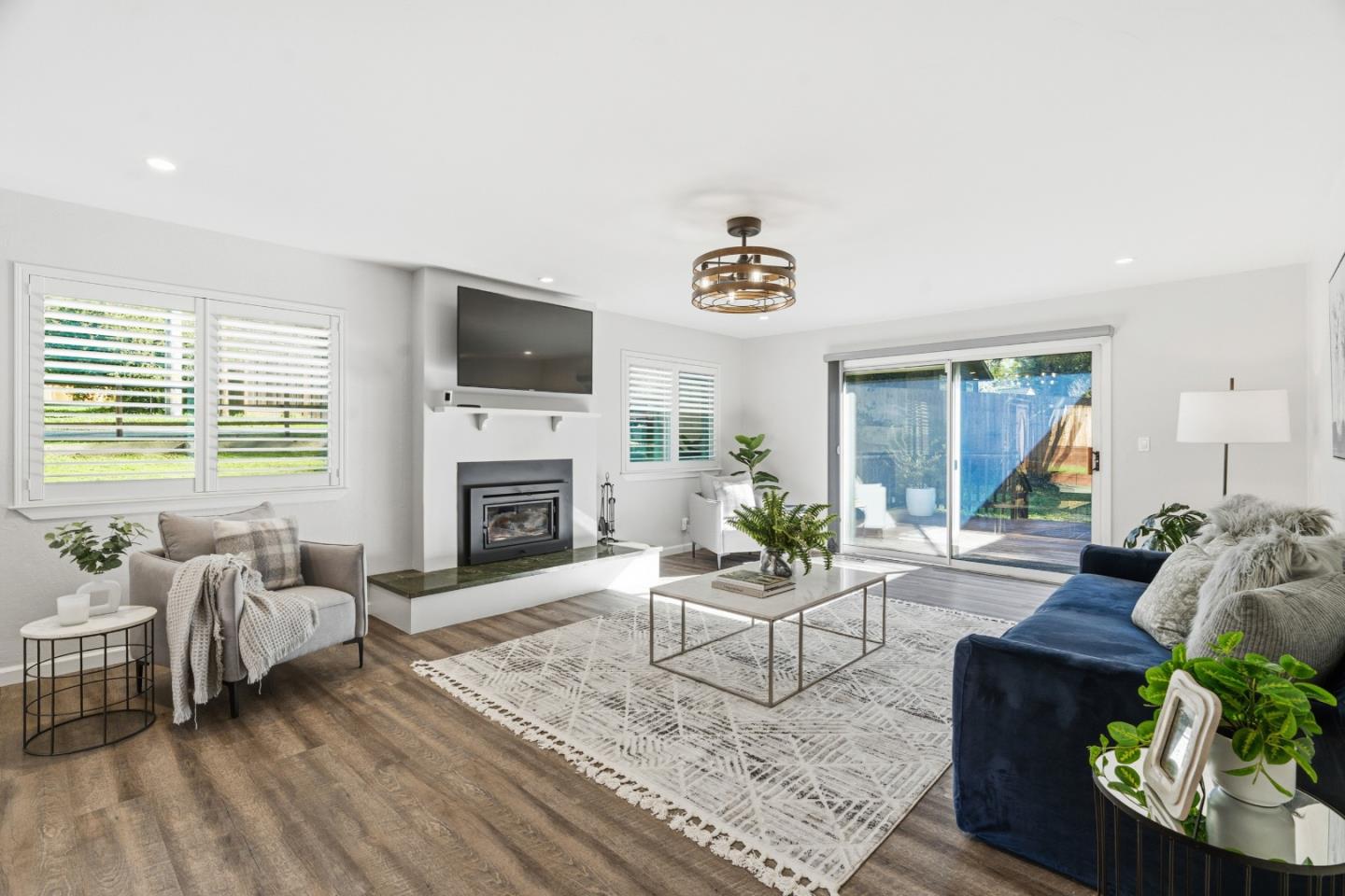 Detail Gallery Image 3 of 70 For 165 Orchard Dr, Boulder Creek,  CA 95006 - 3 Beds | 3 Baths