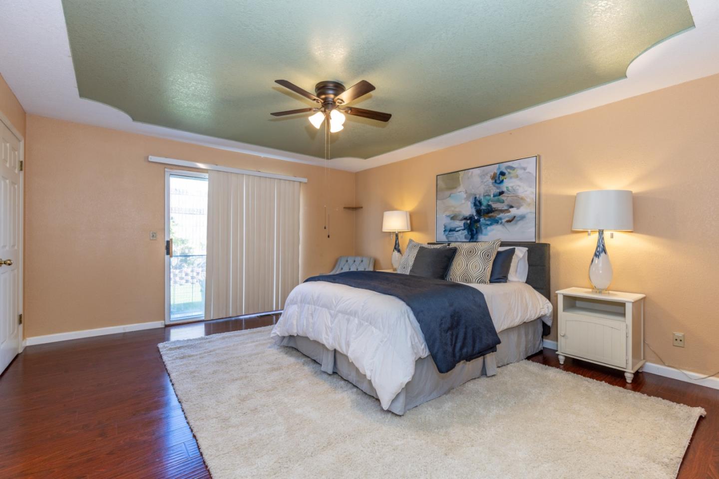 Detail Gallery Image 17 of 33 For 581 Arbour Ln, Hollister,  CA 95023 - 3 Beds | 2 Baths