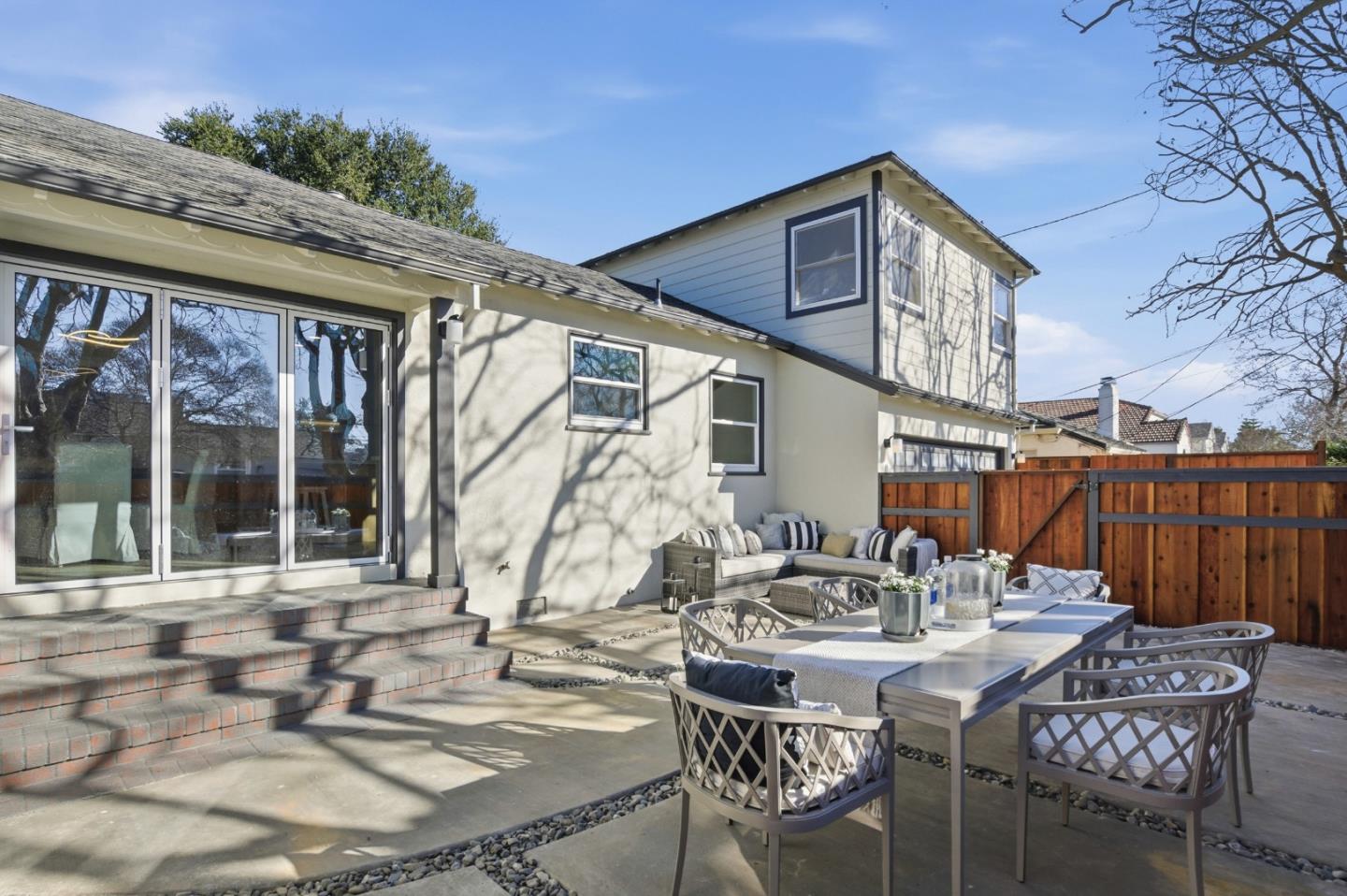 Detail Gallery Image 11 of 42 For 1100 9th Ave, San Mateo,  CA 94402 - 3 Beds | 3/1 Baths