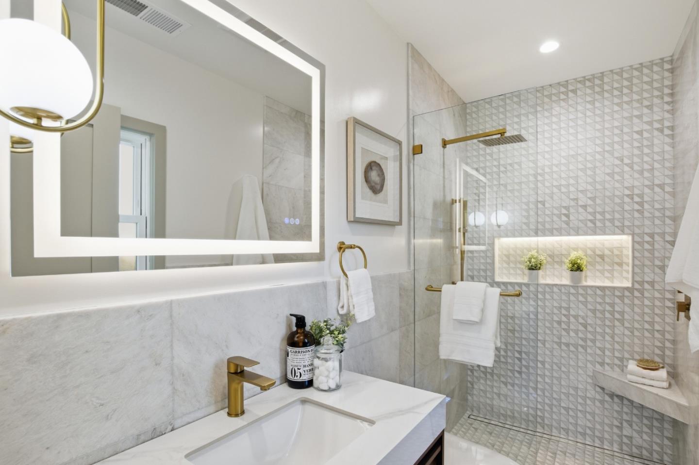 Detail Gallery Image 18 of 42 For 1100 9th Ave, San Mateo,  CA 94402 - 3 Beds | 3/1 Baths