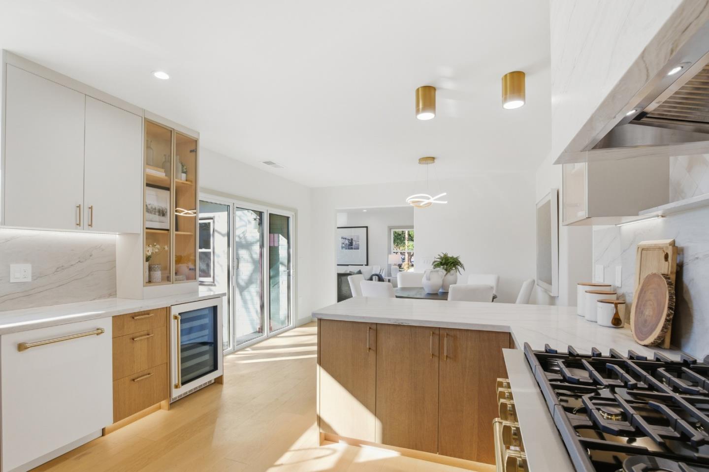 Detail Gallery Image 27 of 42 For 1100 9th Ave, San Mateo,  CA 94402 - 3 Beds | 3/1 Baths