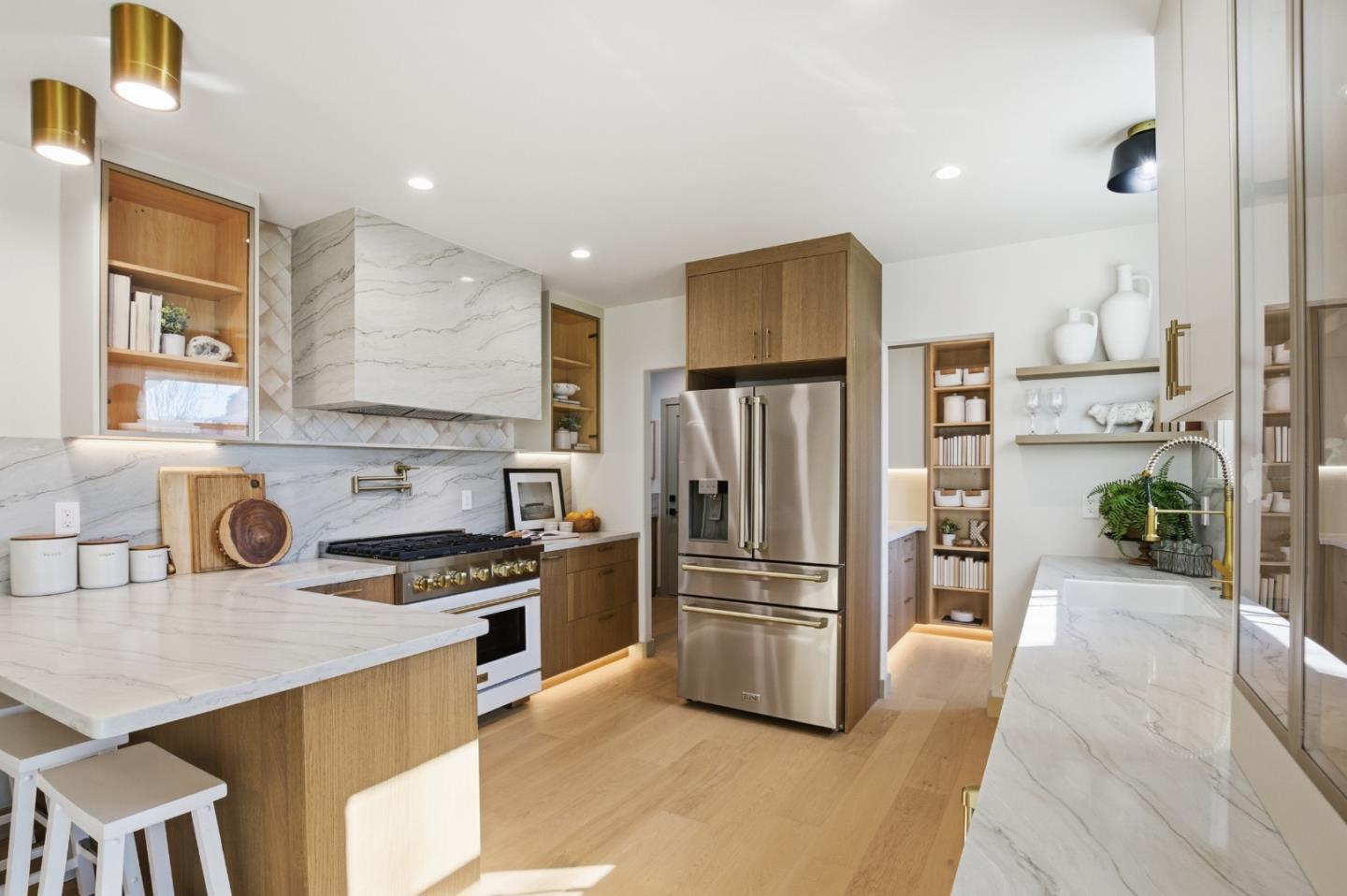 Detail Gallery Image 31 of 42 For 1100 9th Ave, San Mateo,  CA 94402 - 3 Beds | 3/1 Baths