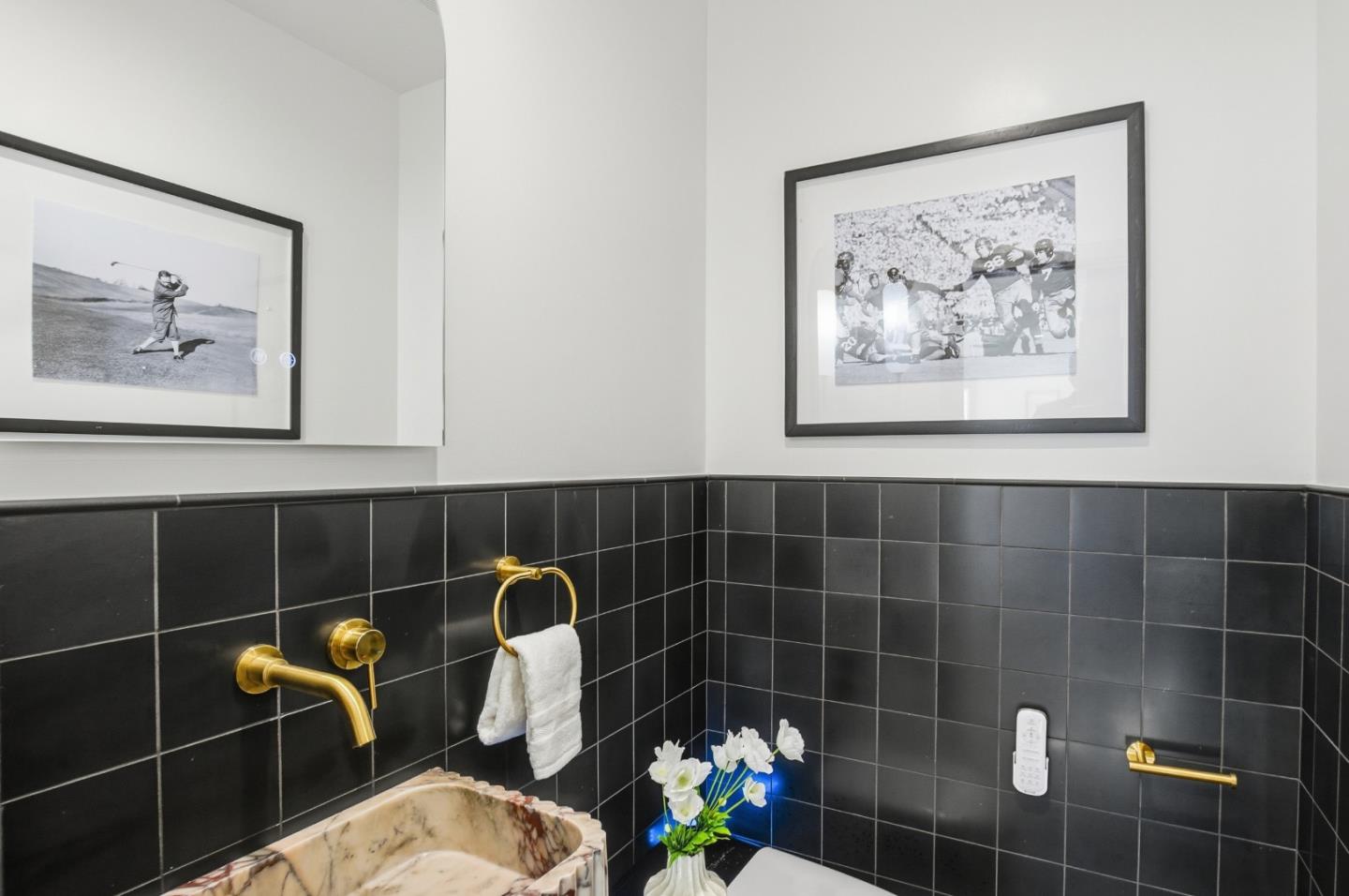 Detail Gallery Image 8 of 42 For 1100 9th Ave, San Mateo,  CA 94402 - 3 Beds | 3/1 Baths