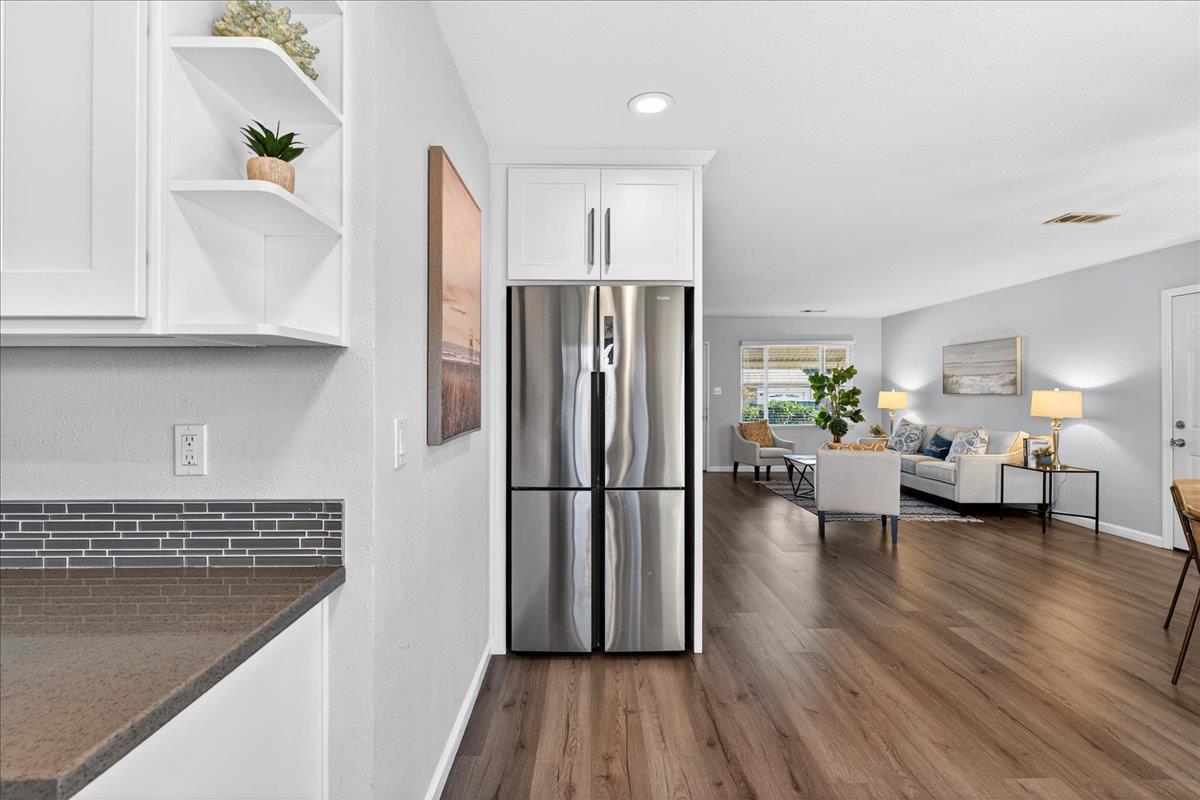 Detail Gallery Image 17 of 42 For 19373 San Miguel Ave, Castro Valley,  CA 94546 - 5 Beds | 3 Baths