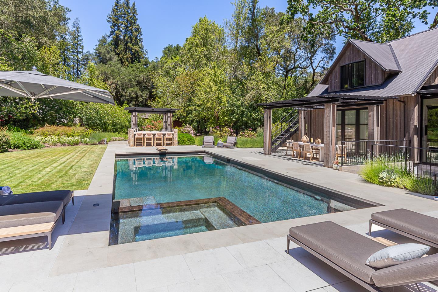 Detail Gallery Image 19 of 22 For 3490 Tripp Rd, Woodside,  CA 94062 - 5 Beds | 5/3 Baths