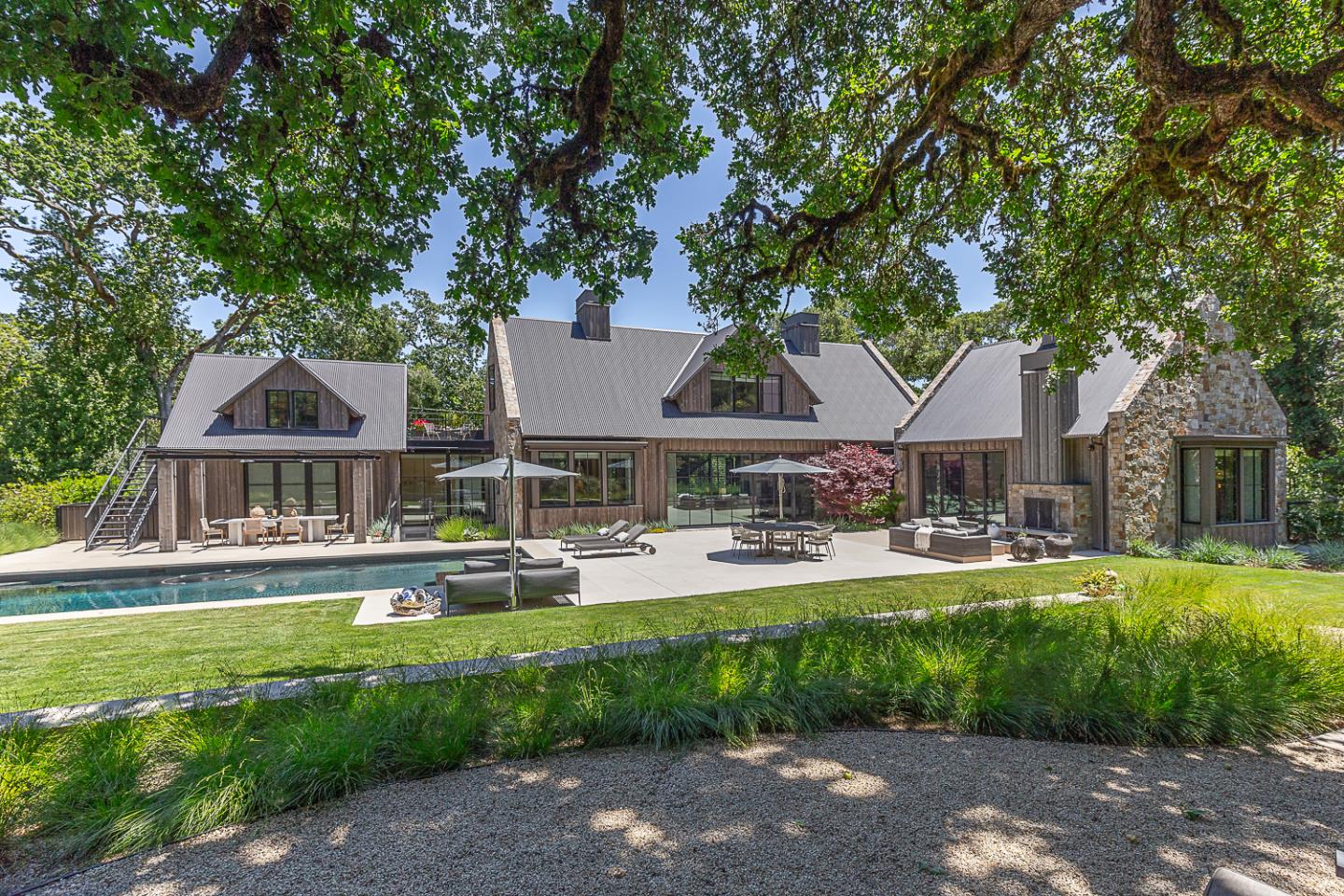 Detail Gallery Image 2 of 22 For 3490 Tripp Rd, Woodside,  CA 94062 - 5 Beds | 5/3 Baths