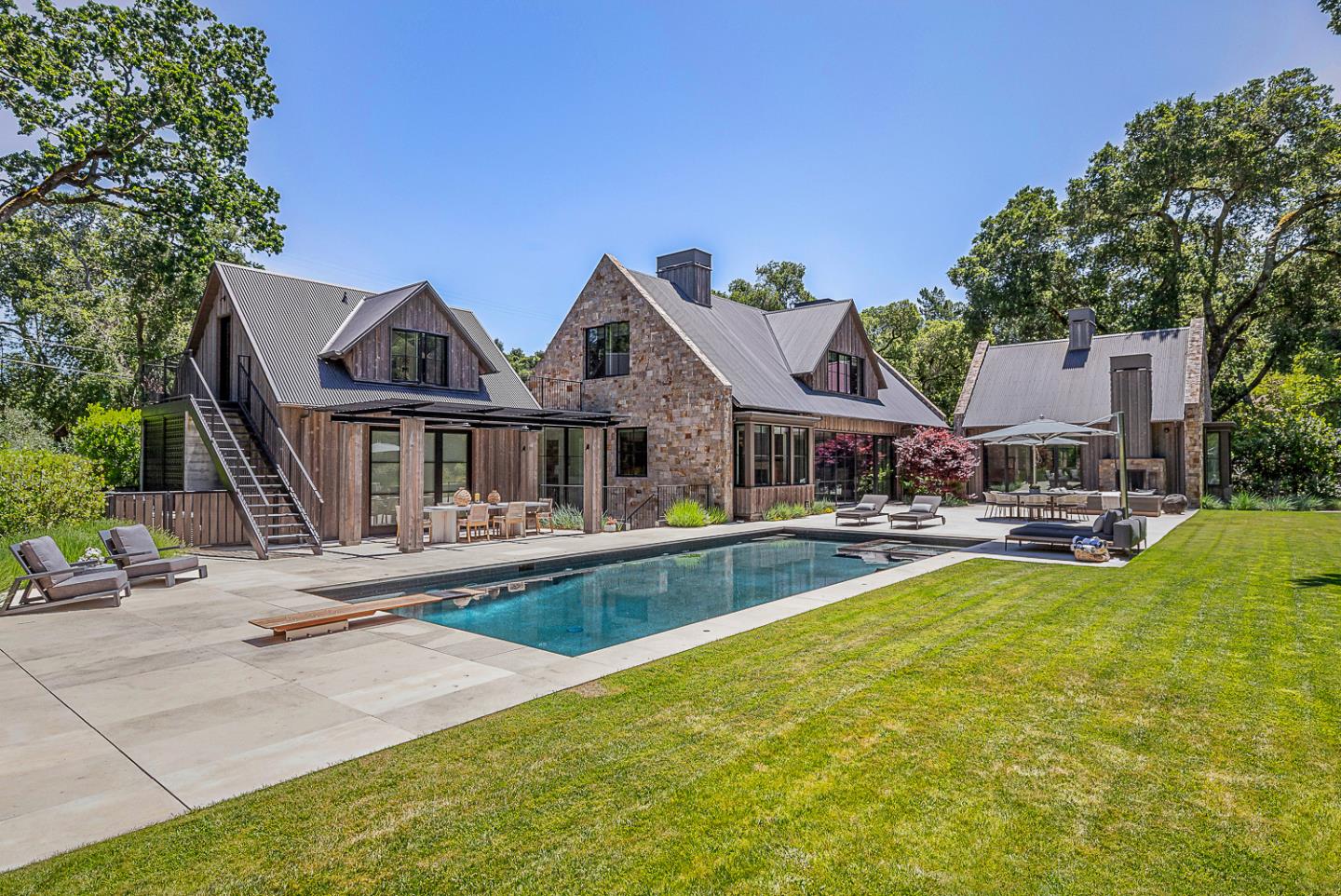 Detail Gallery Image 20 of 22 For 3490 Tripp Rd, Woodside,  CA 94062 - 5 Beds | 5/3 Baths