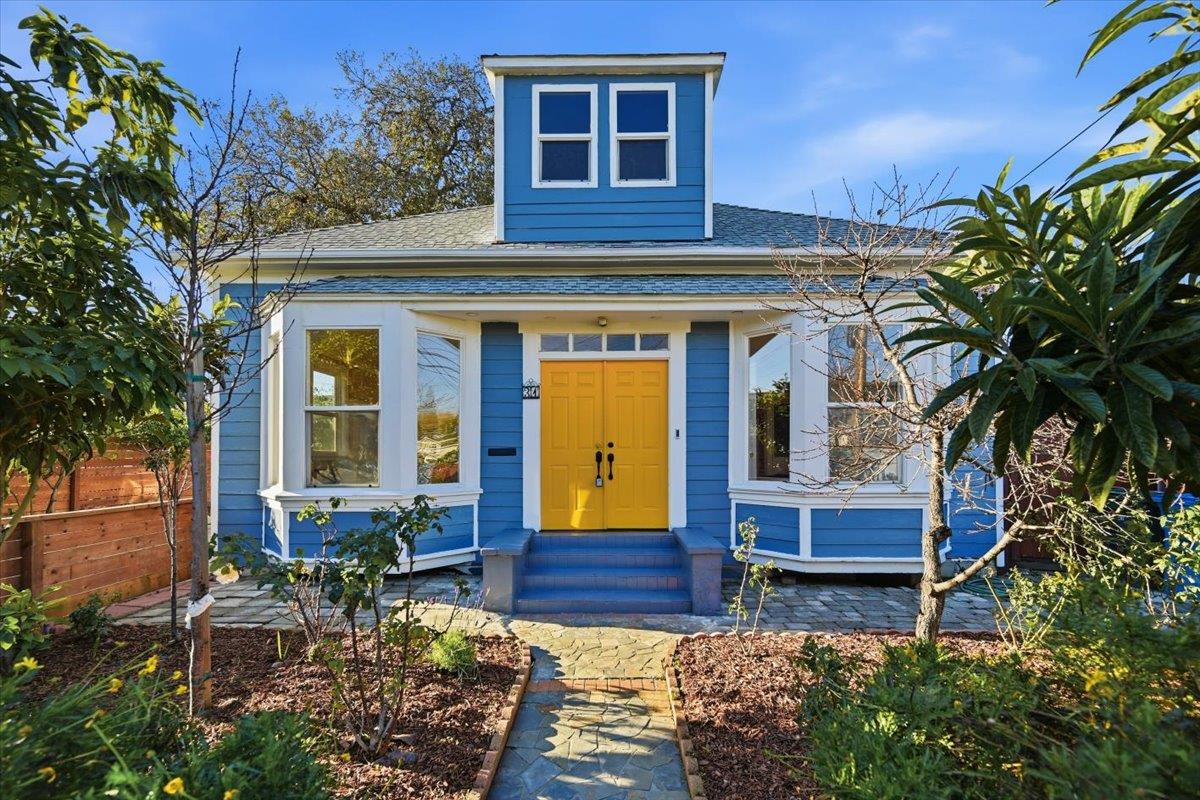 Front Image Thumbnail for ML82031337