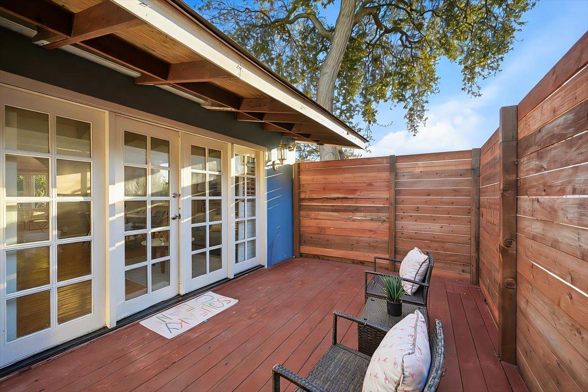 Detail Gallery Image 23 of 31 For 31 Northumberland Ave, Redwood City,  CA 94063 - 3 Beds | 3 Baths