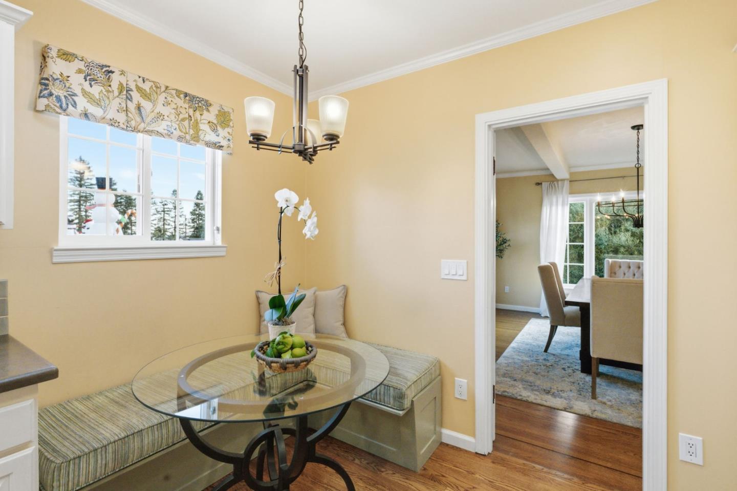 Detail Gallery Image 17 of 64 For 418 Ridge Rd, San Carlos,  CA 94070 - 5 Beds | 3 Baths