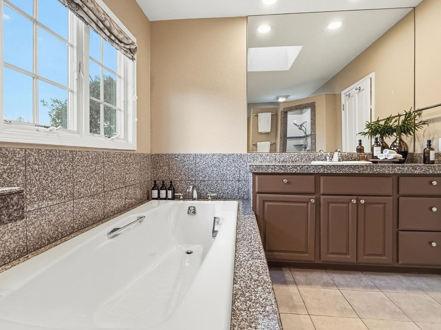 Detail Gallery Image 27 of 64 For 418 Ridge Rd, San Carlos,  CA 94070 - 5 Beds | 3 Baths