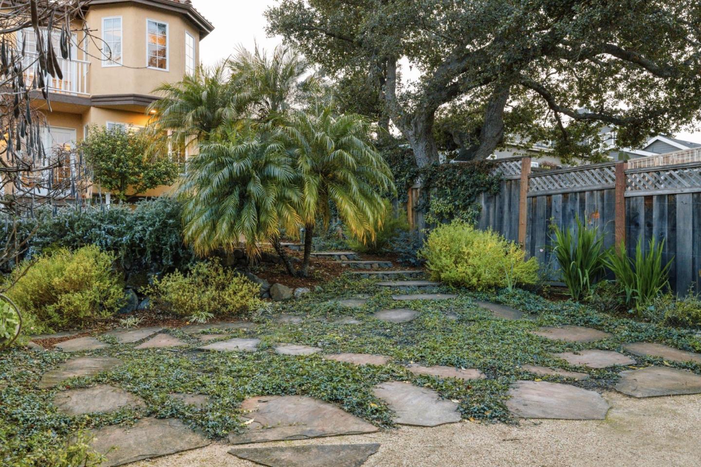 Detail Gallery Image 57 of 64 For 418 Ridge Rd, San Carlos,  CA 94070 - 5 Beds | 3 Baths