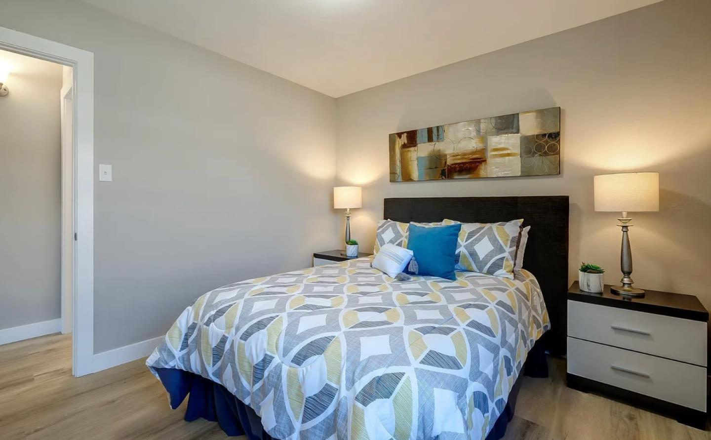 Detail Gallery Image 15 of 19 For 18407 Rainier Ave, Hayward,  CA 94541 - 3 Beds | 2 Baths