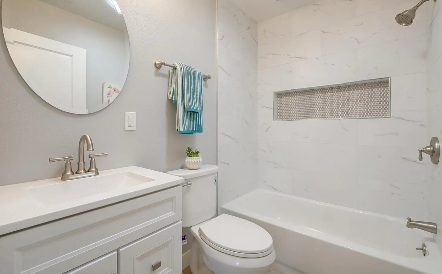 Detail Gallery Image 18 of 19 For 18407 Rainier Ave, Hayward,  CA 94541 - 3 Beds | 2 Baths