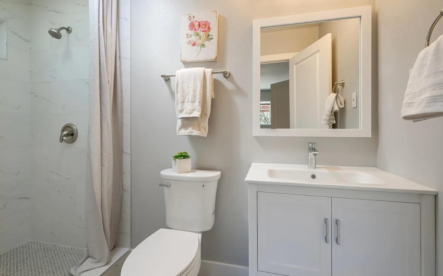 Detail Gallery Image 19 of 19 For 18407 Rainier Ave, Hayward,  CA 94541 - 3 Beds | 2 Baths