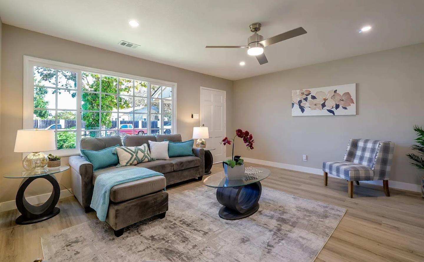 Detail Gallery Image 3 of 19 For 18407 Rainier Ave, Hayward,  CA 94541 - 3 Beds | 2 Baths