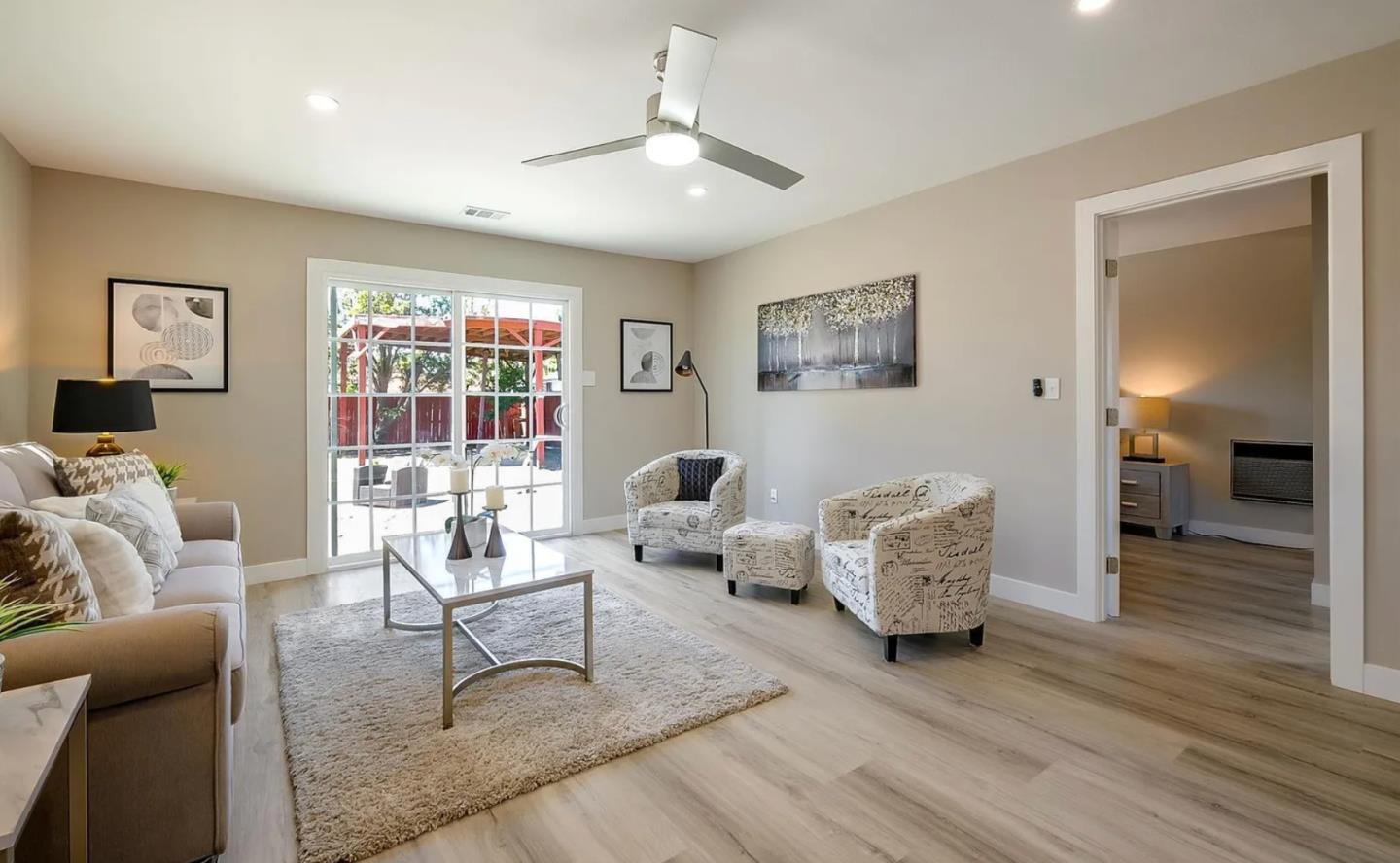 Detail Gallery Image 5 of 19 For 18407 Rainier Ave, Hayward,  CA 94541 - 3 Beds | 2 Baths