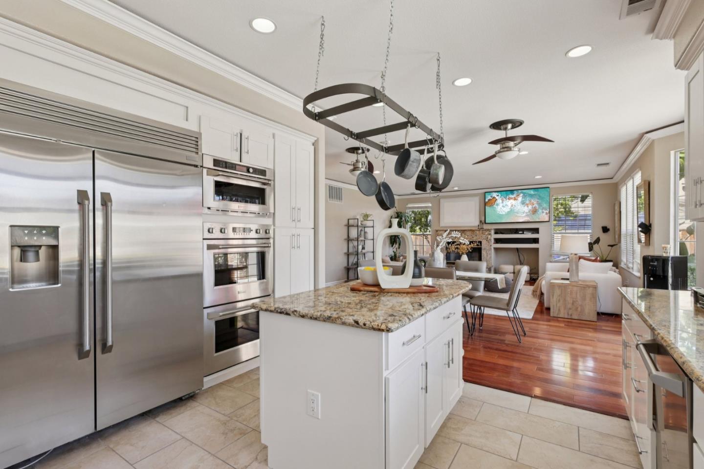 Detail Gallery Image 12 of 55 For 2276 Bentley Ridge Dr, San Jose,  CA 95138 - 6 Beds | 4/1 Baths