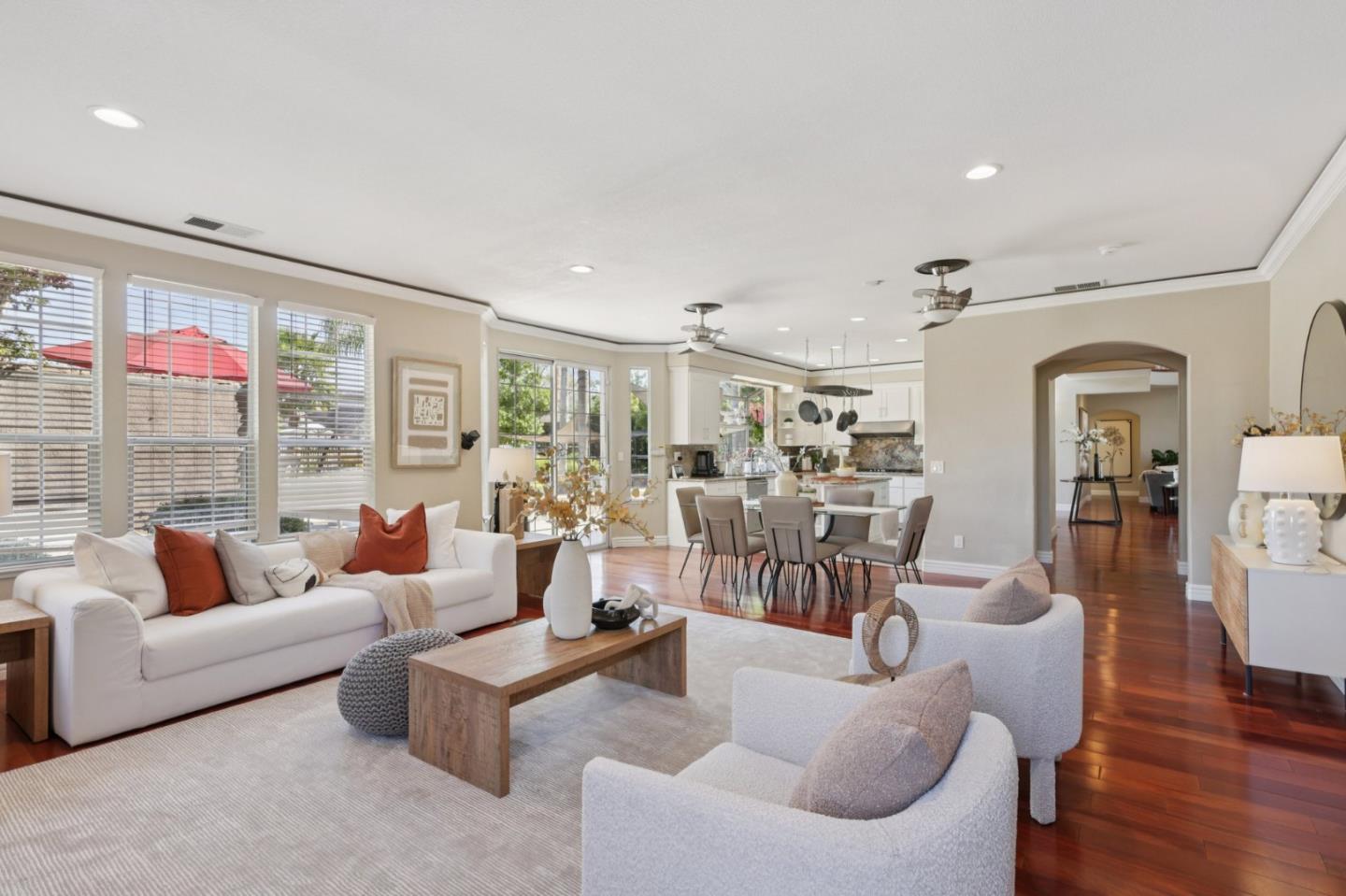 Detail Gallery Image 16 of 55 For 2276 Bentley Ridge Dr, San Jose,  CA 95138 - 6 Beds | 4/1 Baths