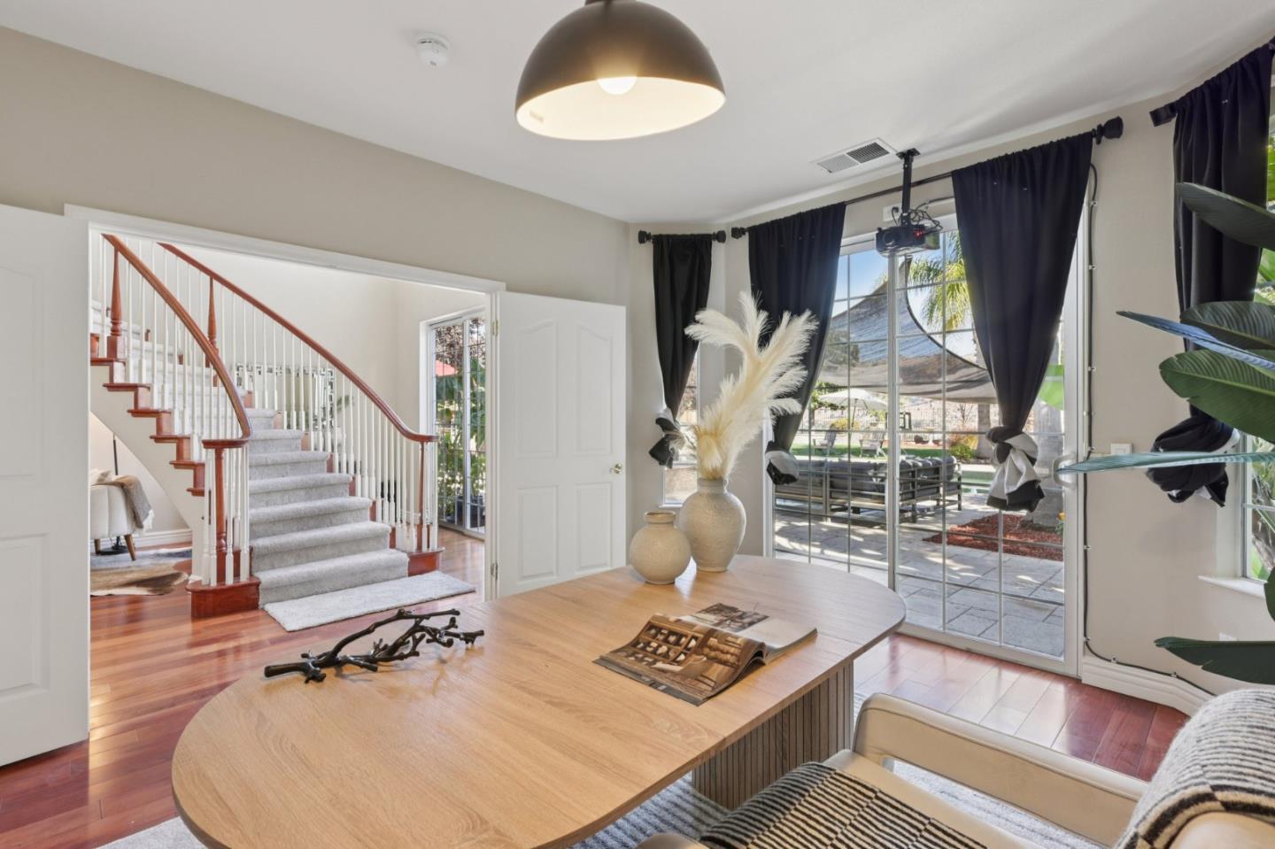 Detail Gallery Image 18 of 55 For 2276 Bentley Ridge Dr, San Jose,  CA 95138 - 6 Beds | 4/1 Baths