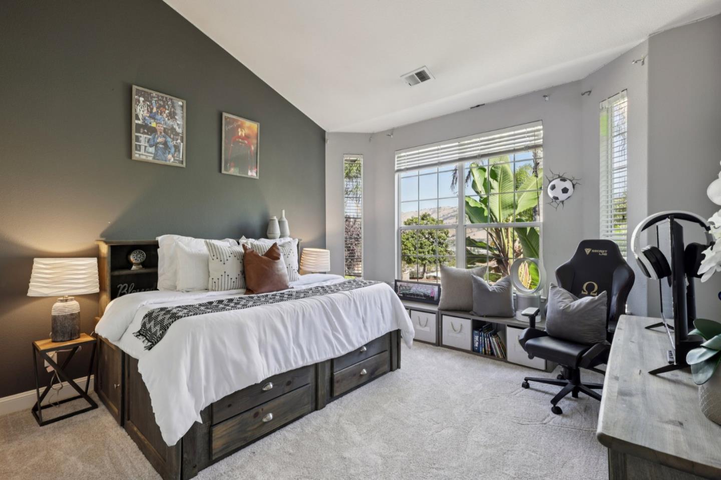 Detail Gallery Image 30 of 55 For 2276 Bentley Ridge Dr, San Jose,  CA 95138 - 6 Beds | 4/1 Baths