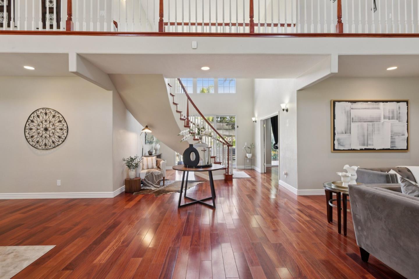 Detail Gallery Image 5 of 55 For 2276 Bentley Ridge Dr, San Jose,  CA 95138 - 6 Beds | 4/1 Baths