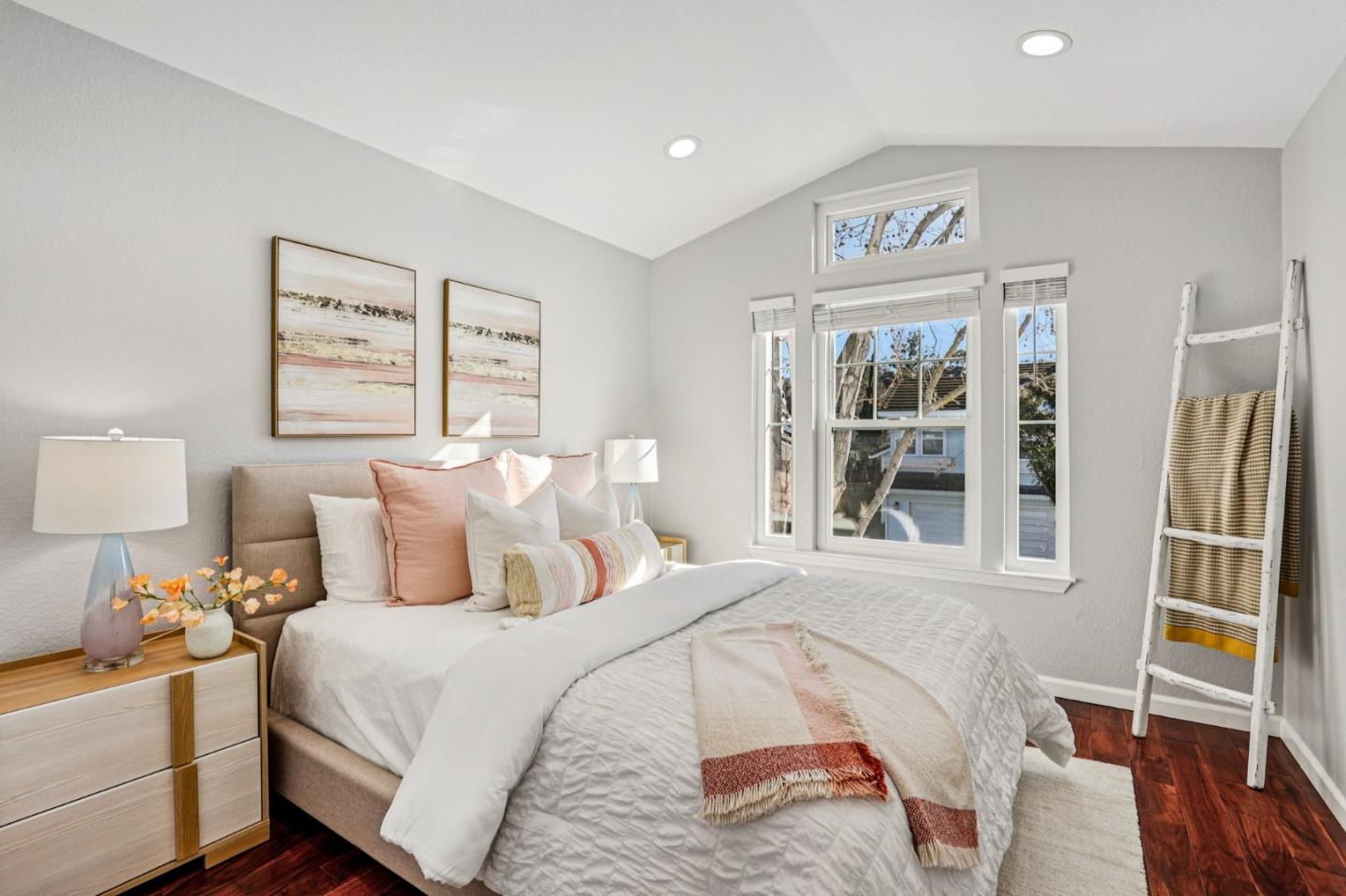 Detail Gallery Image 21 of 41 For 5405 Quebec Cmn, Fremont,  CA 94555 - 3 Beds | 2/1 Baths