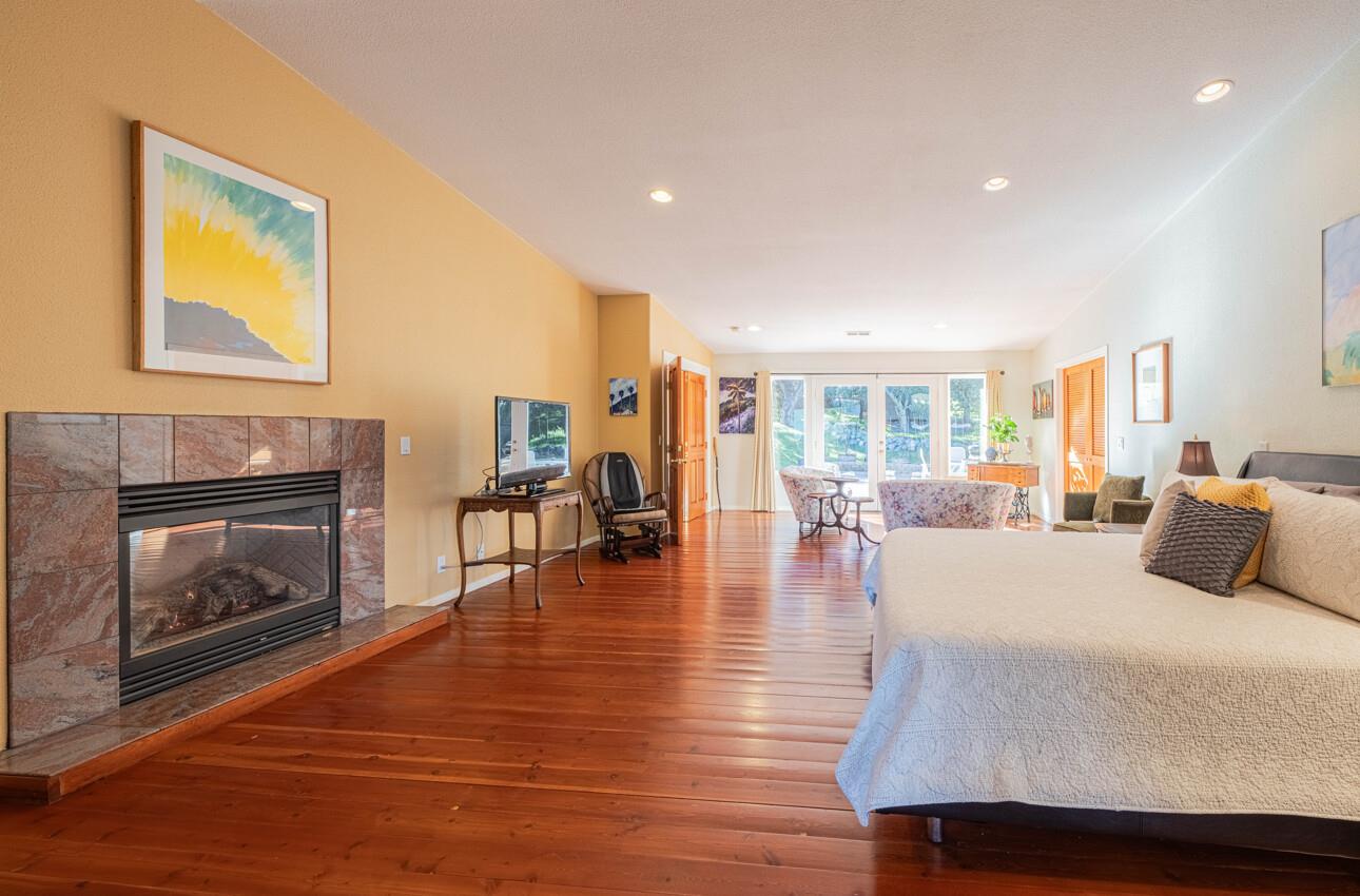 Detail Gallery Image 31 of 68 For 300 Mesa Rd, Salinas,  CA 93908 - 4 Beds | 3/1 Baths