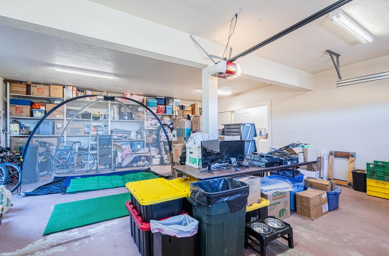 Detail Gallery Image 43 of 68 For 300 Mesa Rd, Salinas,  CA 93908 - 4 Beds | 3/1 Baths