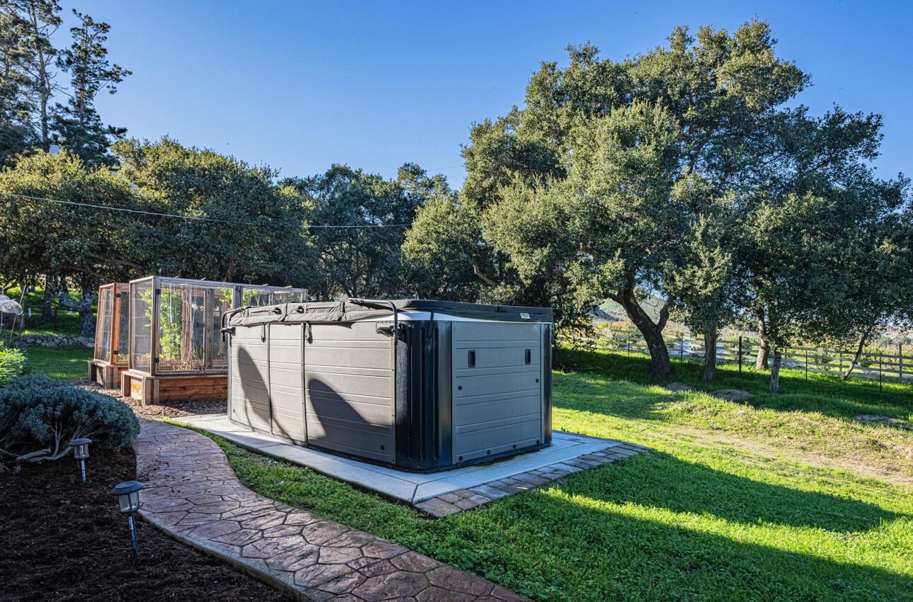 Detail Gallery Image 57 of 68 For 300 Mesa Rd, Salinas,  CA 93908 - 4 Beds | 3/1 Baths