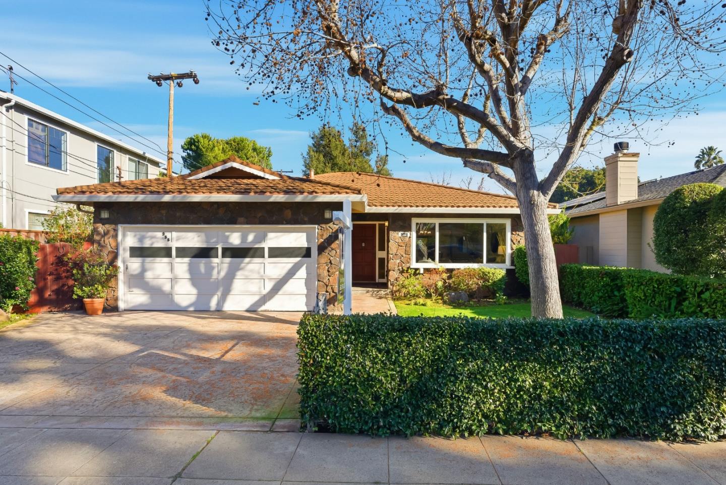 Front Image Thumbnail for ML82031345