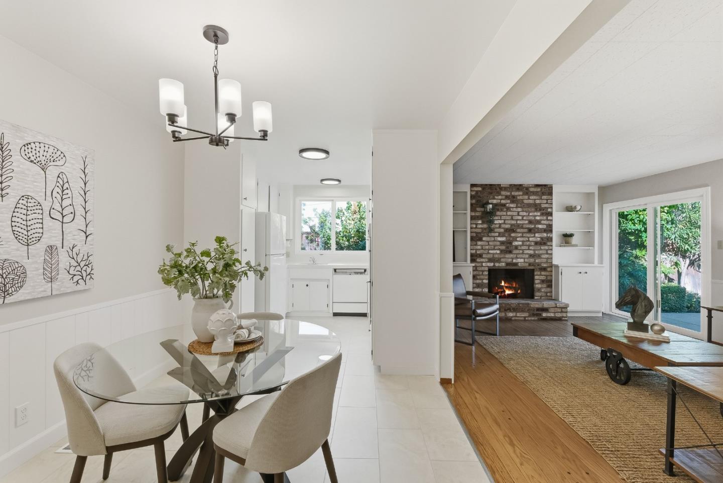 Detail Gallery Image 14 of 41 For 255 E Oakwood Blvd, Redwood City,  CA 94061 - 3 Beds | 2 Baths