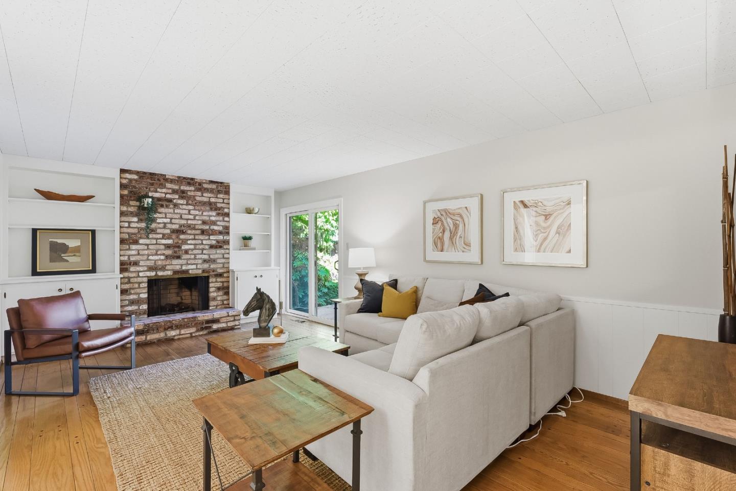 Detail Gallery Image 16 of 41 For 255 E Oakwood Blvd, Redwood City,  CA 94061 - 3 Beds | 2 Baths