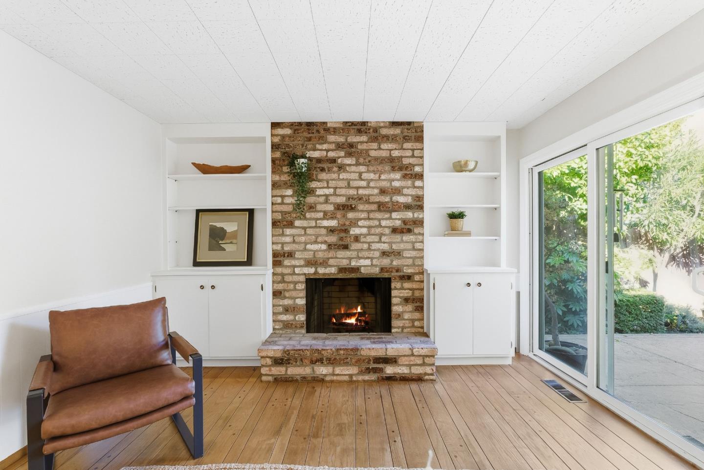 Detail Gallery Image 19 of 41 For 255 E Oakwood Blvd, Redwood City,  CA 94061 - 3 Beds | 2 Baths