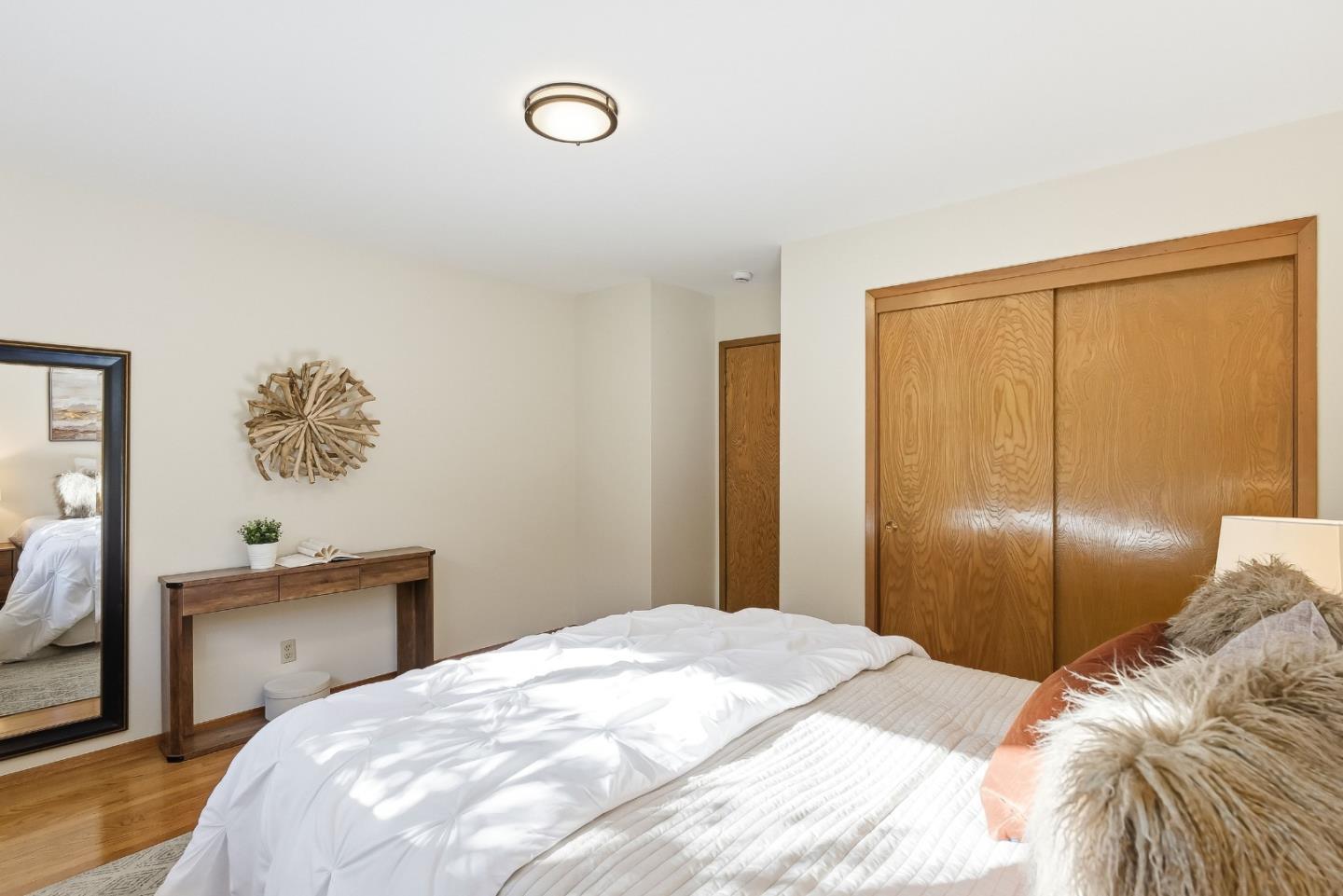 Detail Gallery Image 28 of 41 For 255 E Oakwood Blvd, Redwood City,  CA 94061 - 3 Beds | 2 Baths